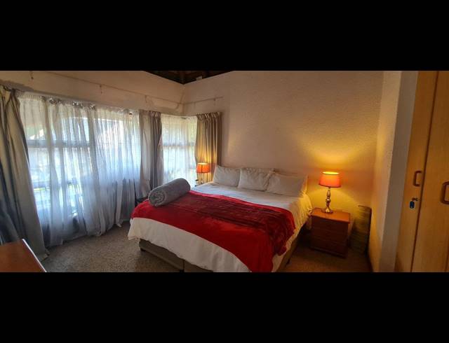 4 BEDROOM HOUSE FOR SALE IN LAKELAND ESTATE